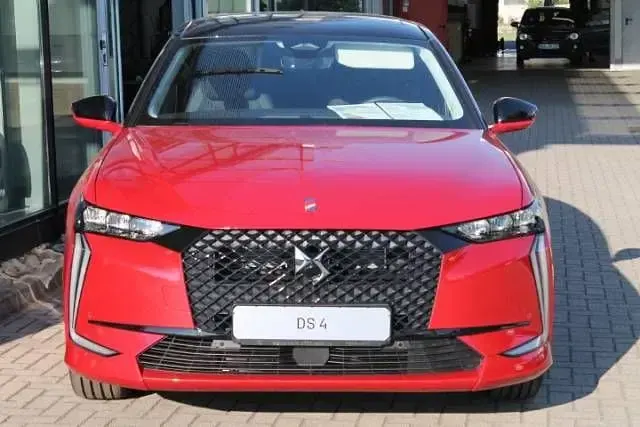 Gebraucht DS Automobiles DS4 Performance 181 PS (133 kW) 2023 Rot SUV