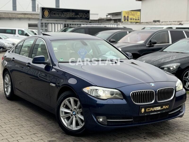 Blau Gebraucht 2011 BMW 520 Limousine | 12.998 € (Fairer Preis) - Bild 1/4