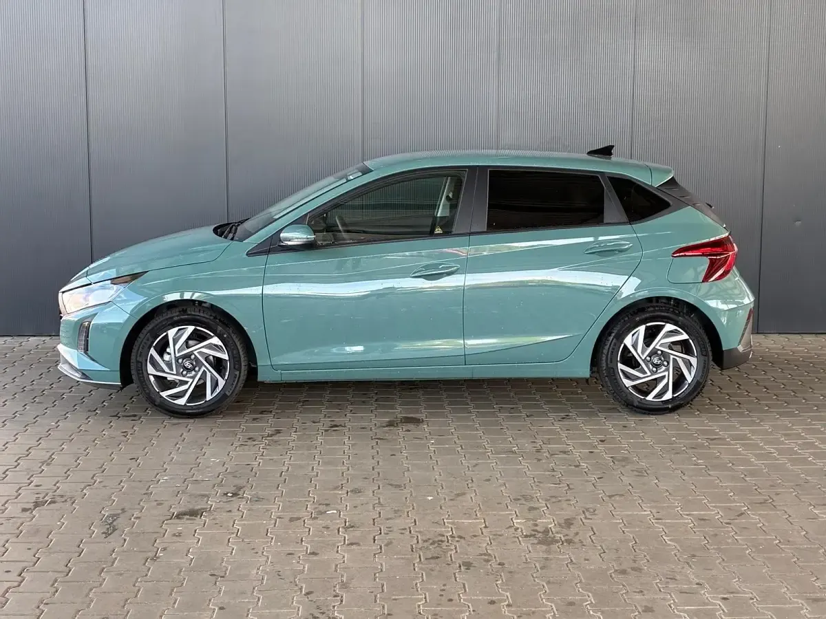 Neu Hyundai i20 Pure 79 PS (58 kW) 2025 Grün (mangrove green) Kleinwagen