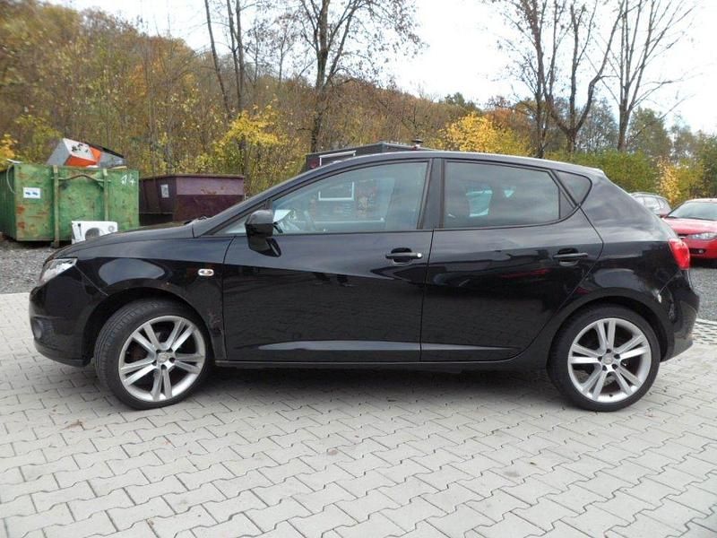 Schwarz Gebraucht 2009 Seat Ibiza Sport Limousine | 2.000 € (Guter Preis) - Bild 1/4