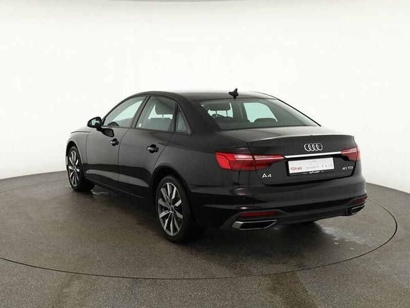 Gebraucht Audi A4 Comfort 204 PS (150 kW) 2022 Schwarz Limousine