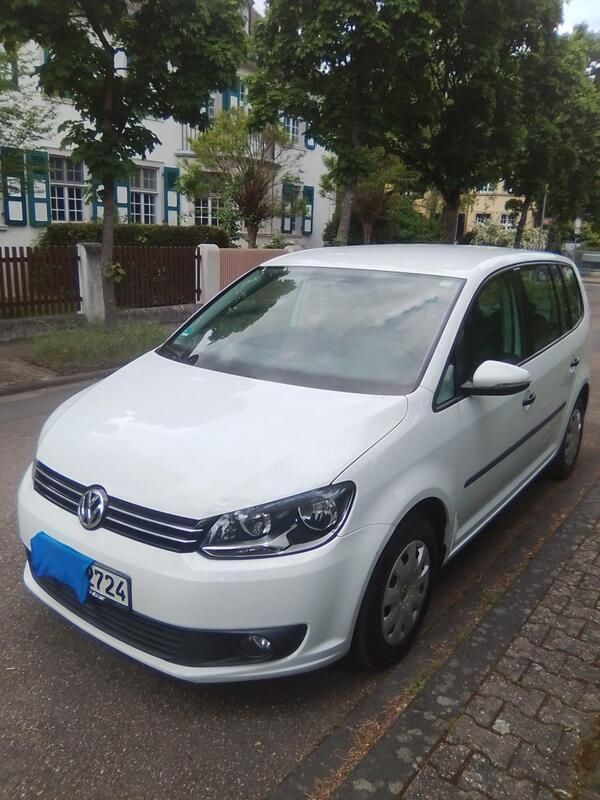 Weiß Gebraucht 2014 VW Touran Van / Kleinbus | 5.799 € (Superpreis) - Bild 1/4