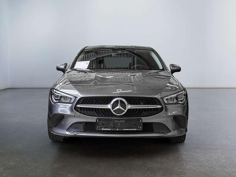 Gebraucht Mercedes CLA250e Shooting Brake 218 PS (160 kW) 2022 Metalliclack mountaingrau (metallic) Kombi