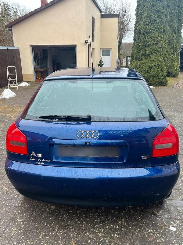 Gebraucht Audi A3 Attraction 101 PS (74 kW) 1997 Blau Kleinwagen