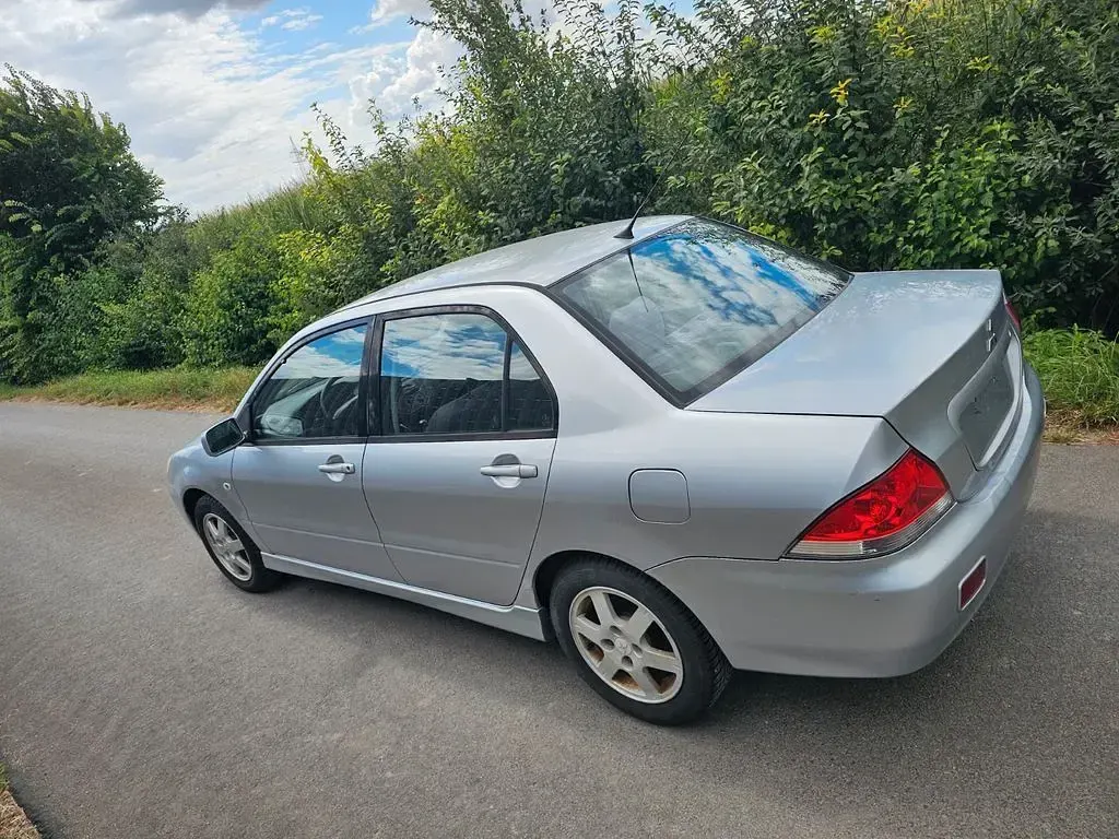 Gebraucht Mitsubishi Lancer Comfort Edition 98 PS (72 kW) 2004 Silber Limousine