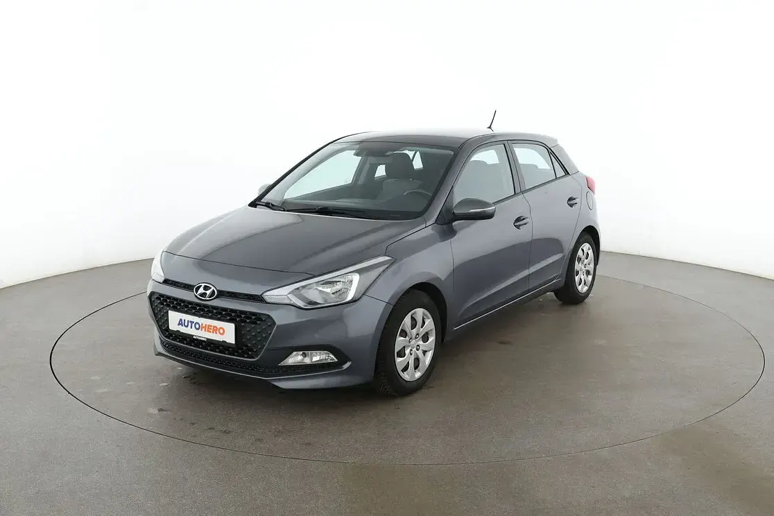 Gebraucht Hyundai i20 Trend 100 PS (73 kW) 2016 Limousine