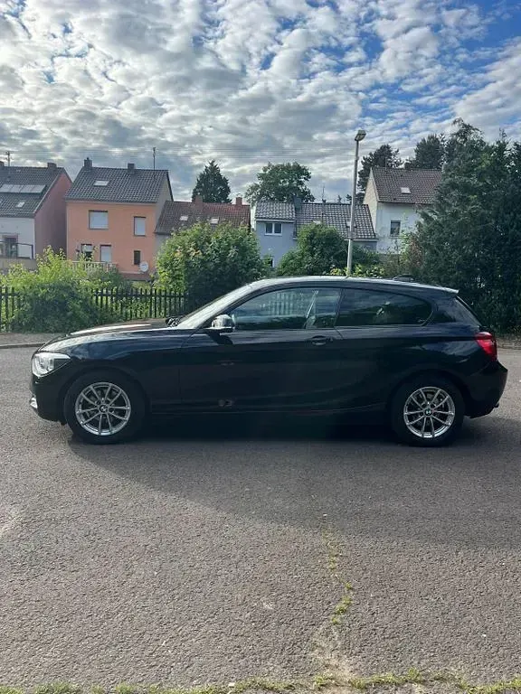 Gebraucht BMW 116 136 PS (100 kW) 2013 Schwarz Kleinwagen