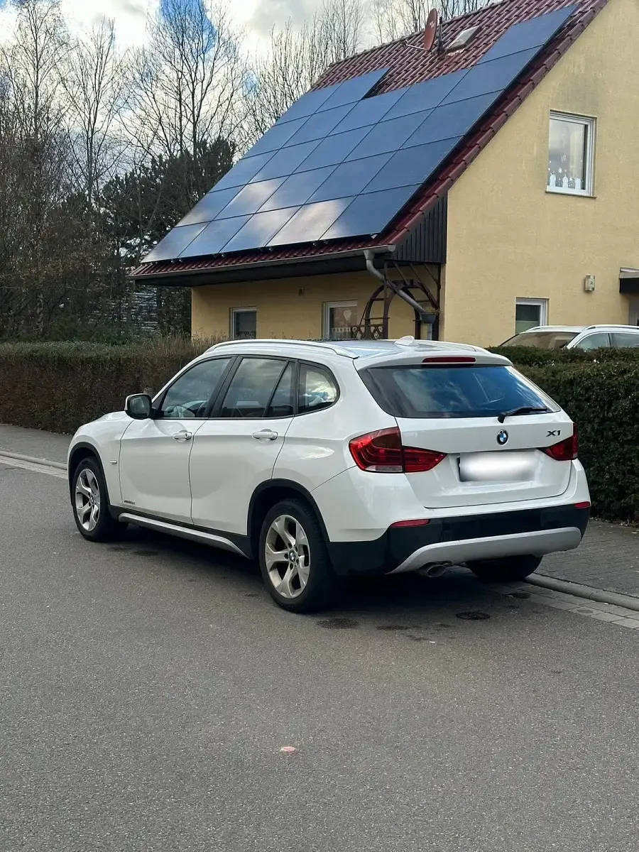 Gebraucht BMW X1 143 PS (105 kW) 2012 Weiß SUV