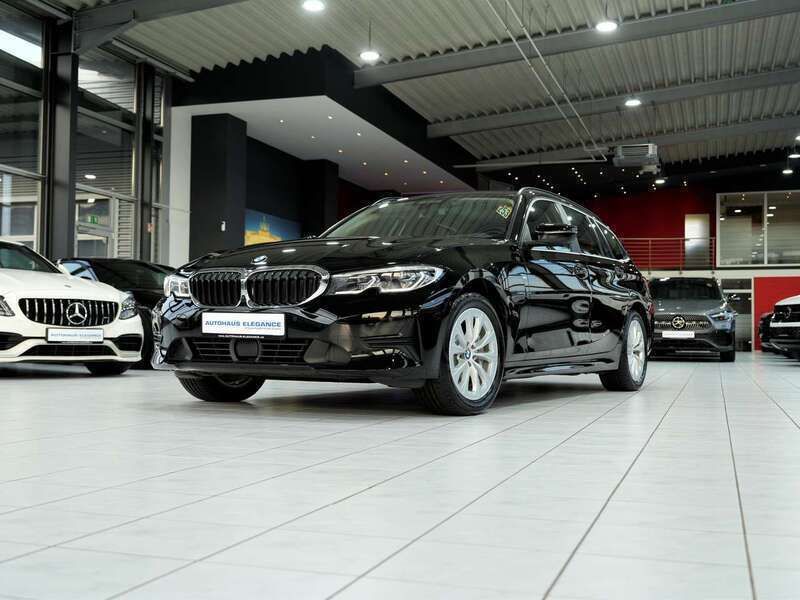 Schwarz ii Gebraucht 2020 BMW 330e Advantage Kombi | 25.980 € (Fairer Preis) - Bild 1/4