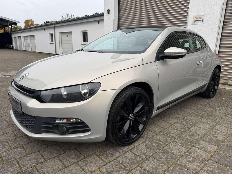 Gebraucht VW Scirocco 160 PS (117 kW) 2009 Opalsilber metallic Coupé