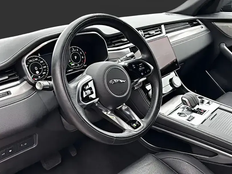 Gebraucht Jaguar F-Pace R-Dynamic 404 PS (297 kW) 2022 Schwarz SUV