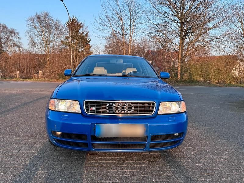 Gebraucht Audi S4 265 PS (194 kW) 1999 Blau Limousine