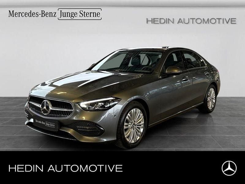 Grau Gebraucht 2025 Mercedes C200 Avantgarde Limousine | 39.650 € (Guter Preis) - Bild 1/4