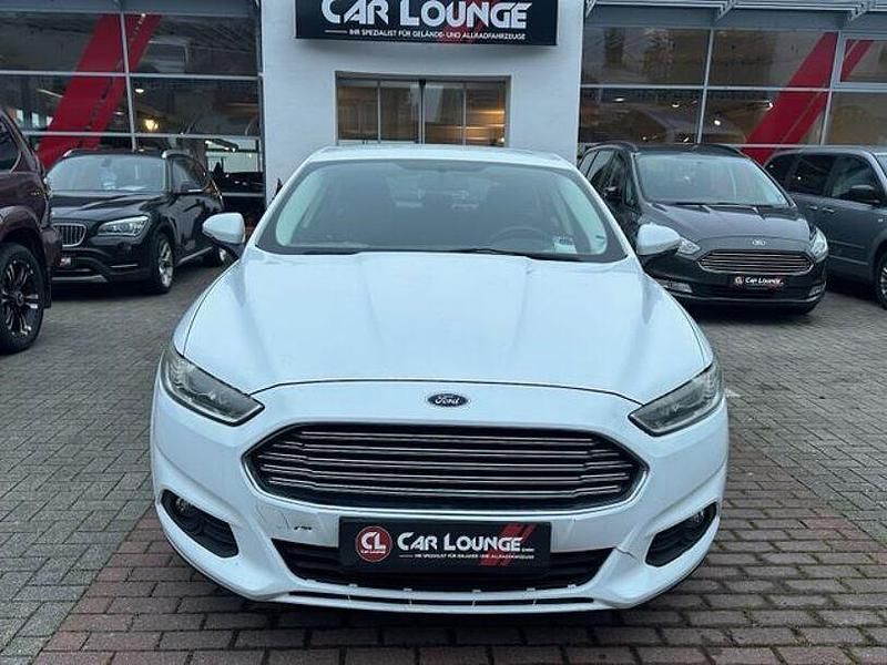 Gebraucht Ford Mondeo Trend 150 PS (110 kW) 2016 Weiß Limousine