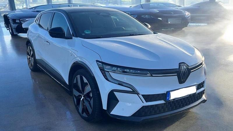 Gebraucht Renault Megane E-Tech Techno 160 kW (218 PS) 2022 Weiß Limousine