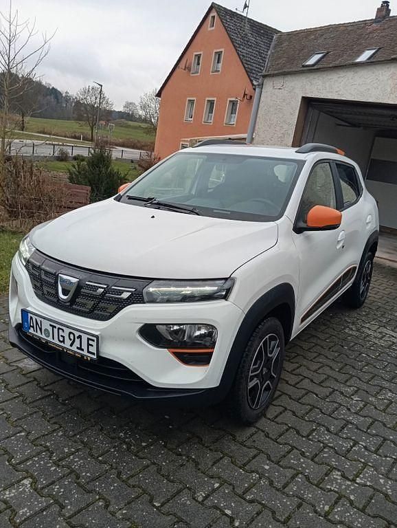 Gebraucht Dacia Spring Comfort Plus 33 kW (45 PS) 2021 Weiß Kleinwagen