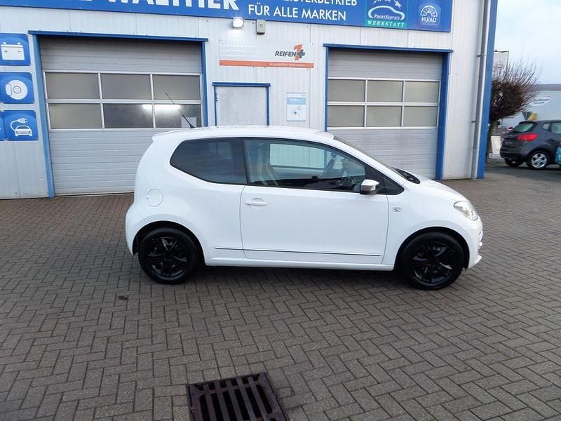 Gebraucht VW up! high up! 75 PS (55 kW) 2013 Weiß Kleinwagen