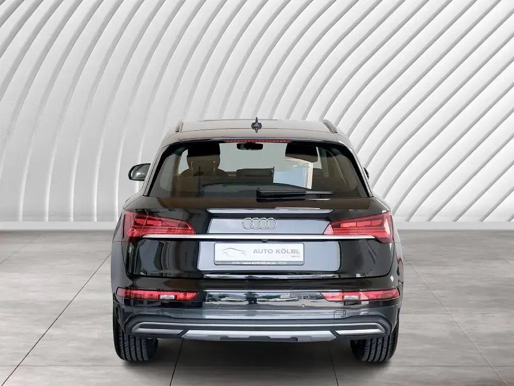 Gebraucht Audi Q5 Advanced 163 PS (119 kW) 2022 Mythosschwarz metallic SUV