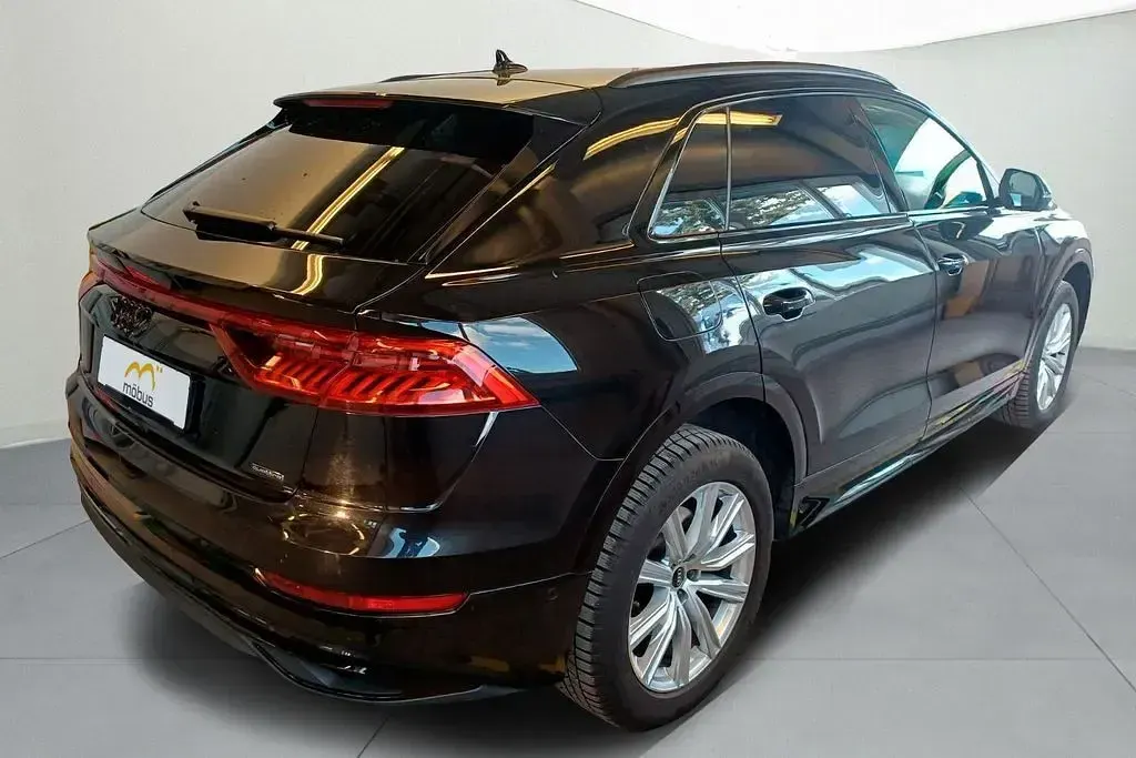 Gebraucht Audi Q8 Performance 286 PS (210 kW) 2023 Mythosschwarz metallic SUV