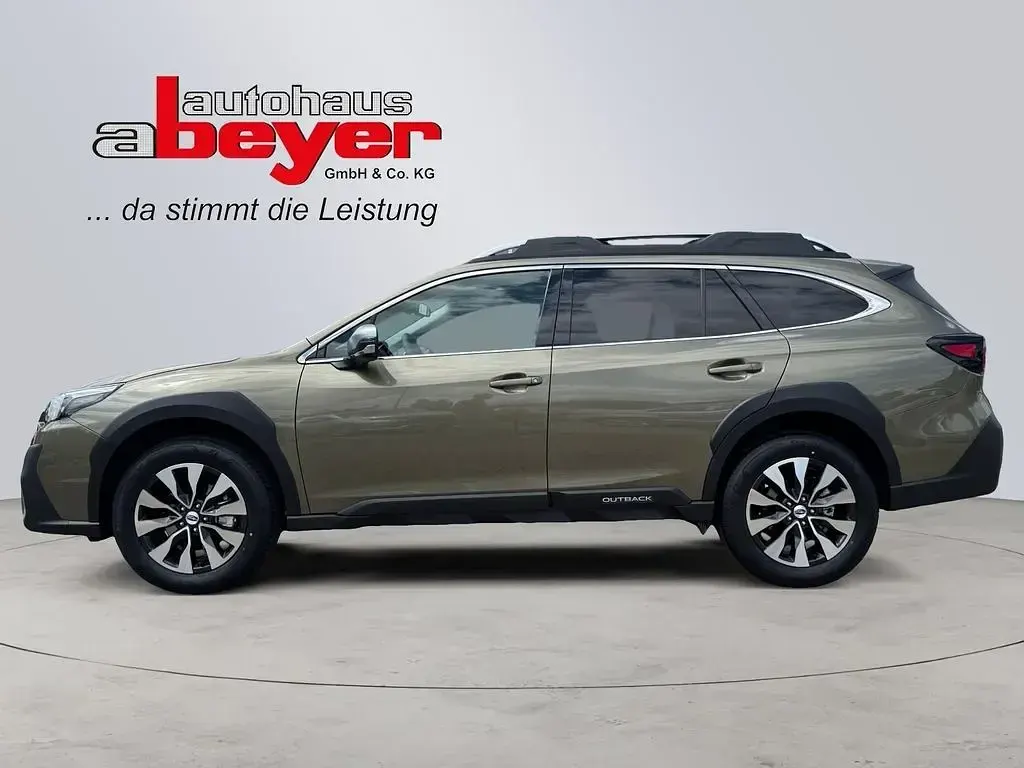 Neu Subaru Outback Platinum 169 PS (124 kW) 2026 Grün Limousine