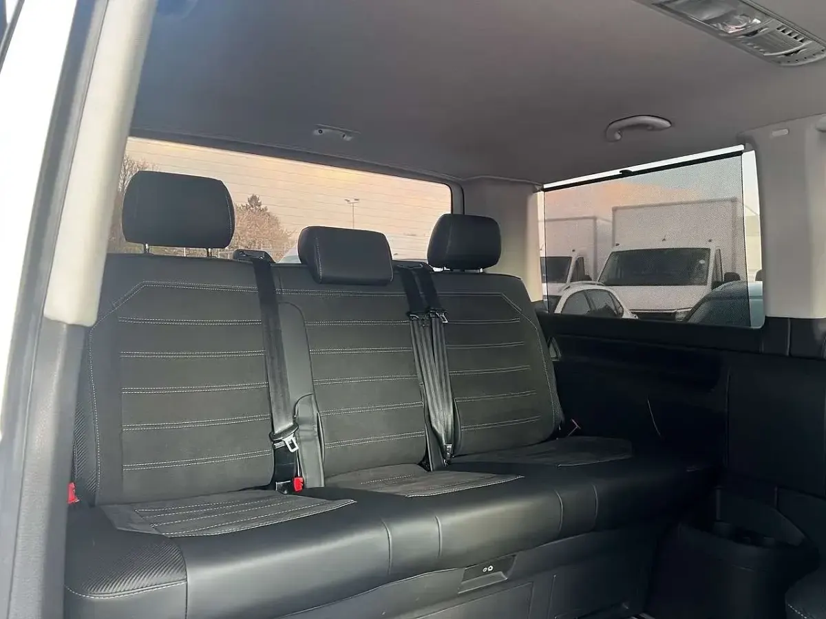 Gebraucht VW Multivan 150 PS (110 kW) 2020 Candyweiss Van / Kleinbus
