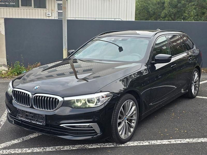Gebraucht BMW 540 Luxury Line 320 PS (235 kW) 2019 Schwarz Limousine