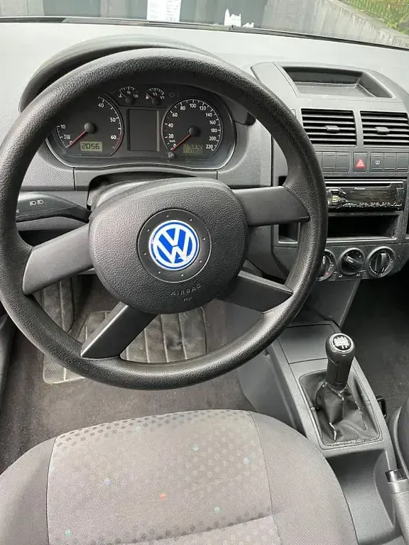 Gebraucht VW Polo Comfortline 64 PS (47 kW) 2002 Schwarz Limousine