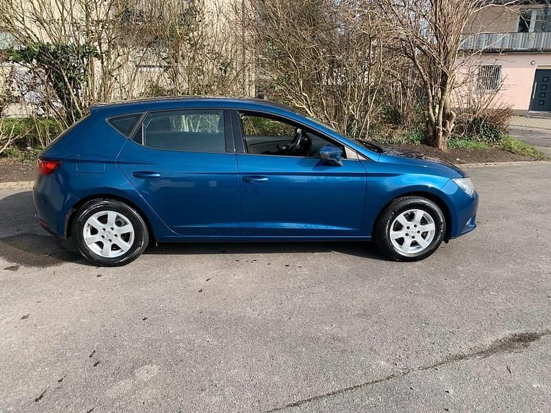 Gebraucht Seat Leon 122 PS (89 kW) 2013 Blau Limousine