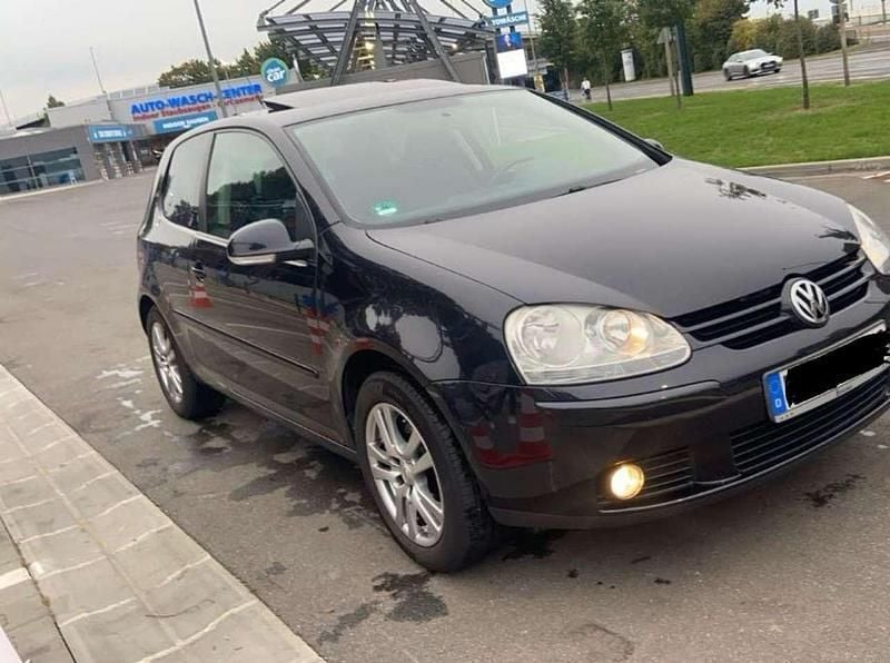 Schwarz Gebraucht 2007 VW Golf V Edition Kleinwagen | 1.000 € (Superpreis) - Bild 1/4