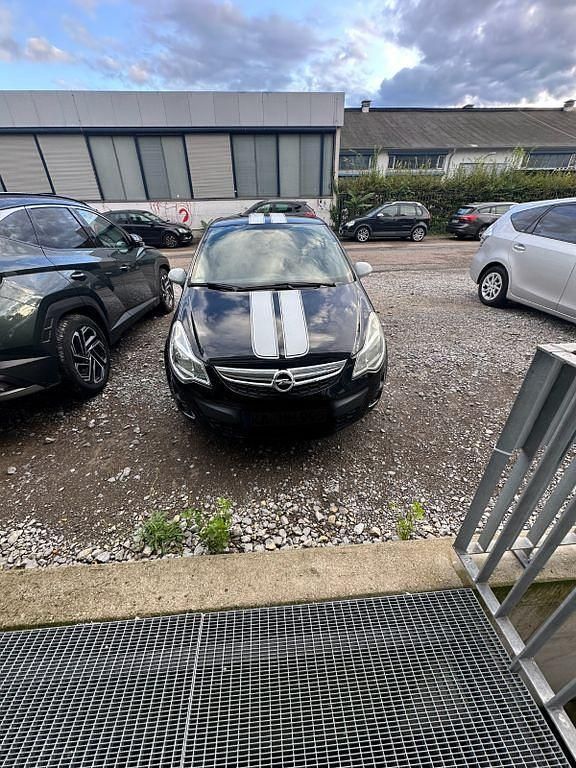 Schwarz Gebraucht 2011 Opel Corsa Kleinwagen | 3.500 € (Fairer Preis) - Bild 1/4