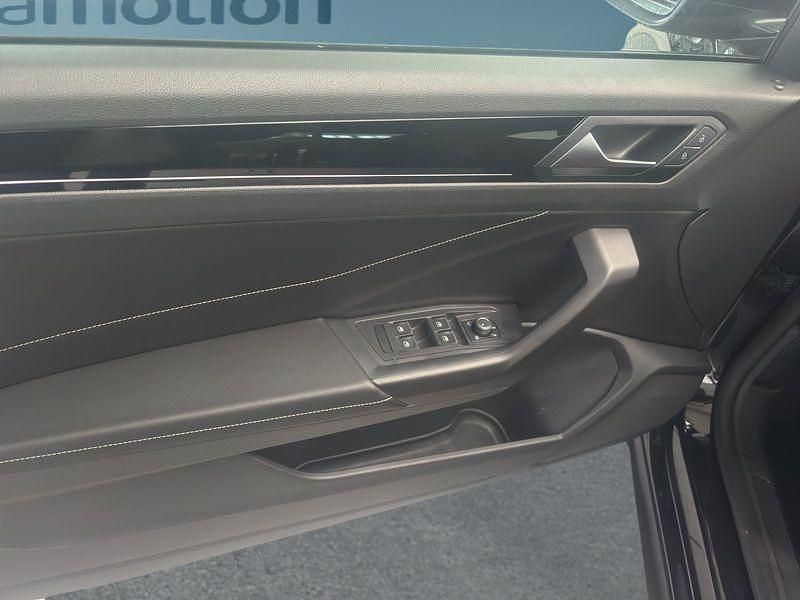 Gebraucht VW T-Roc Cabriolet 150 PS (110 kW) 2022 Schwarz Cabrio