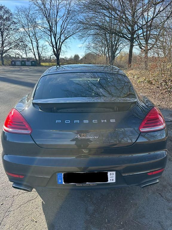 Gebraucht Porsche Panamera 250 PS (183 kW) 2013 Grau Kleinwagen