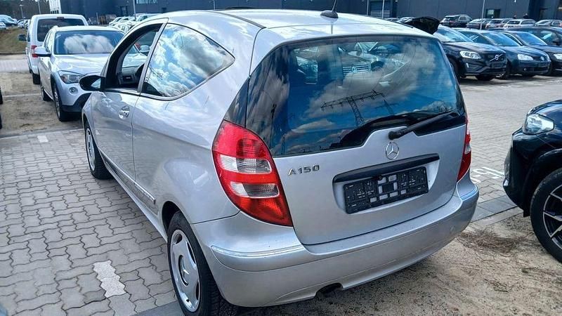 Gebraucht Mercedes A150 95 PS (69 kW) 2005 Silber Kleinwagen