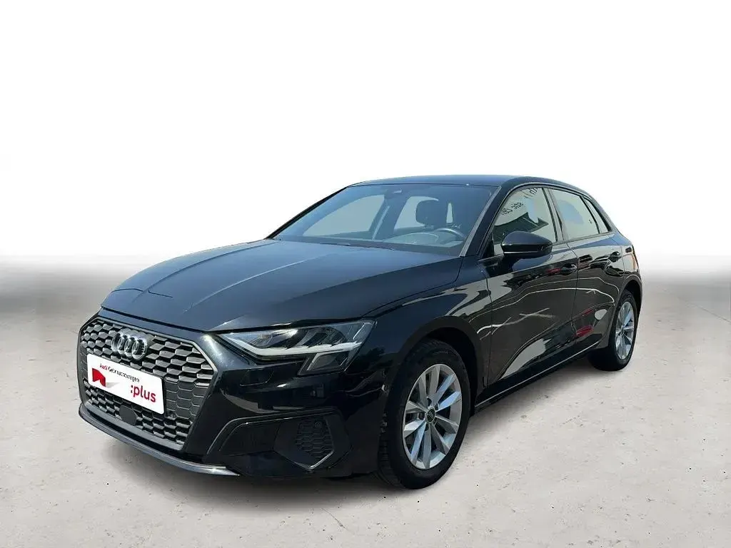 Gebraucht Audi A3 Basis 150 PS (110 kW) 2023 Brillantschwarz Limousine