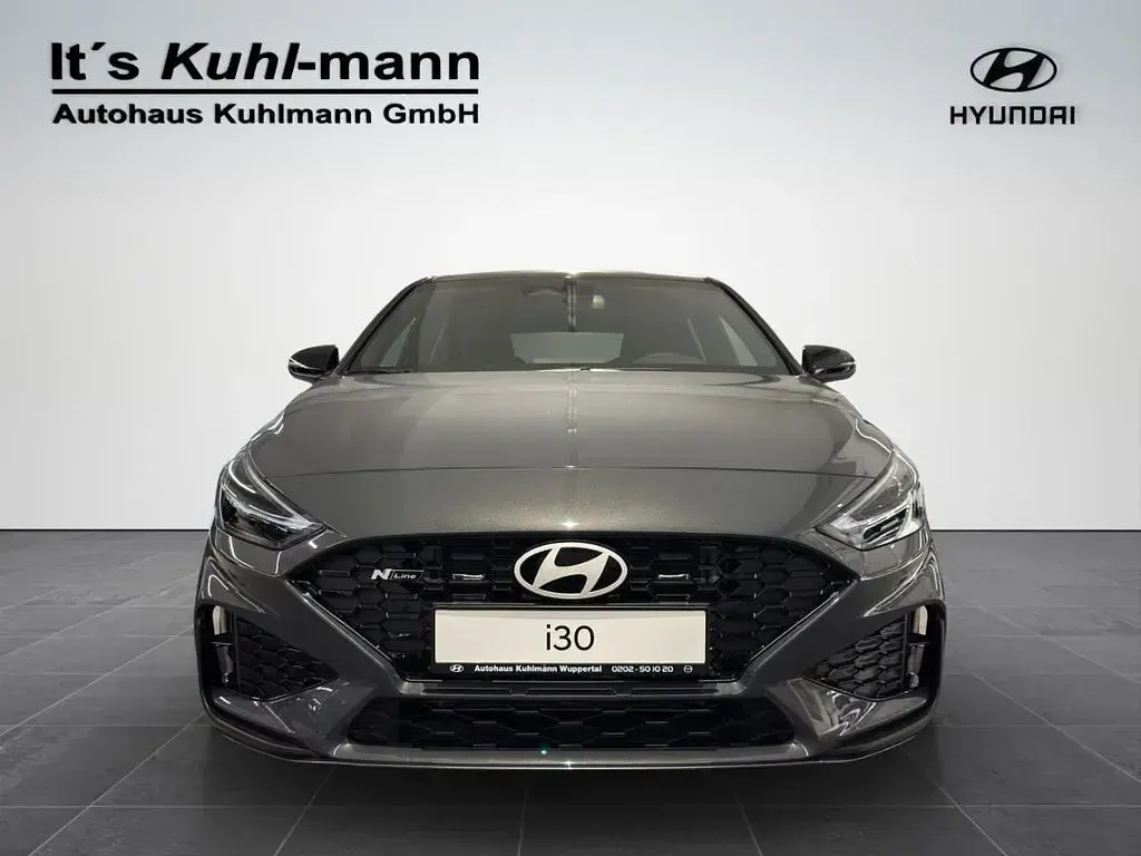 Neu Hyundai i30 N Line 150 PS (110 kW) 2026 Grau Limousine
