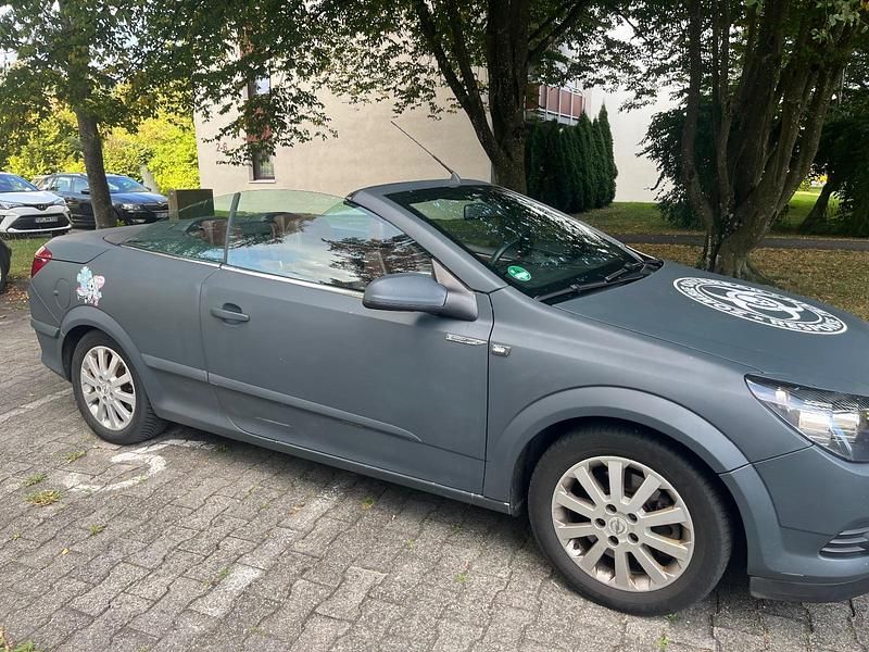 Gebraucht Opel Astra Cabriolet 150 PS (110 kW) 2007 Grau Cabrio