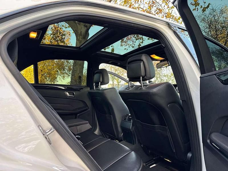 Gebraucht Mercedes E250 Avantgarde 204 PS (150 kW) 2015 Weiß Limousine