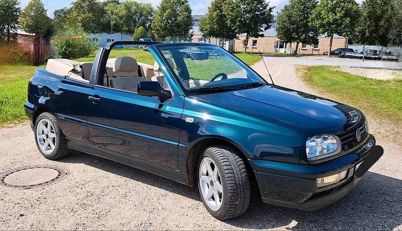 Grün Gebraucht 1997 VW Golf Cabriolet Classicline Cabrio | 3.550 € (Fairer Preis) - Bild 1/4
