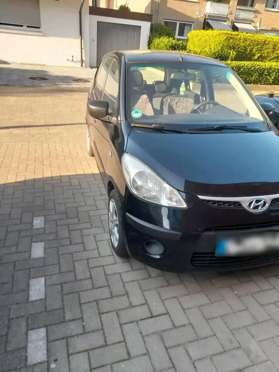 Gebraucht Hyundai i10 80 PS (58 kW) 2009 Schwarz Kleinwagen