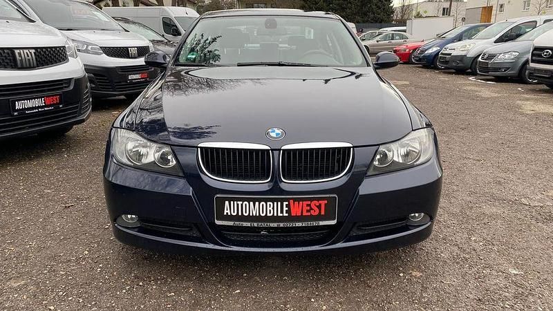 Gebraucht BMW 318 129 PS (94 kW) 2005 Blau Limousine