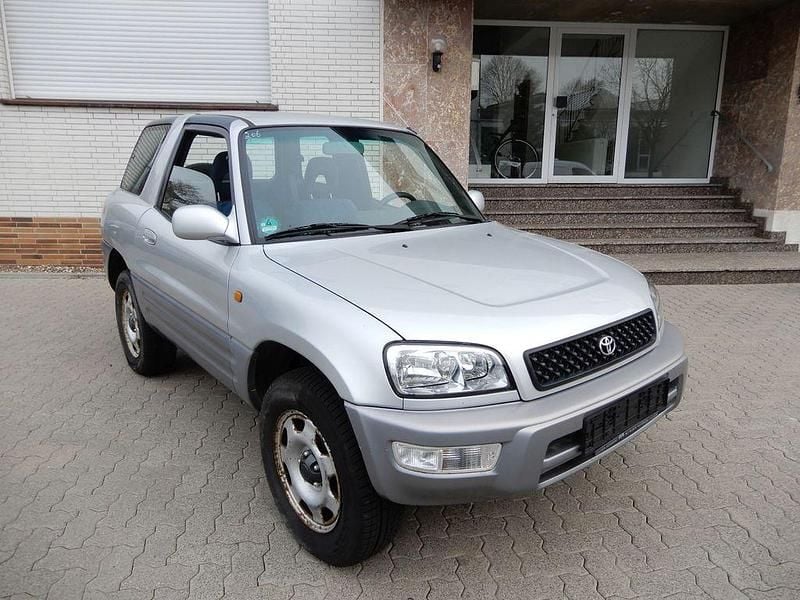 Gebraucht Toyota RAV4 128 PS (94 kW) 1998 Silber SUV