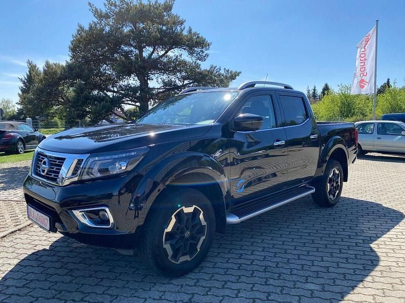 Schwarz Gebraucht 2020 Nissan Navara Tekna Abholung | 22.000 € (Superpreis) - Bild 1/4