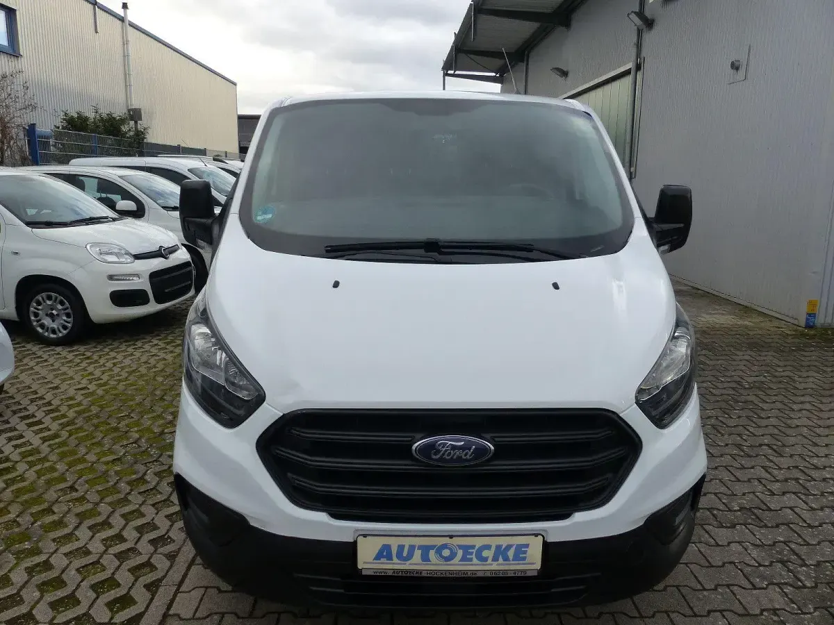 Gebraucht Ford Transit Custom 105 PS (77 kW) 2020 Weiß Van