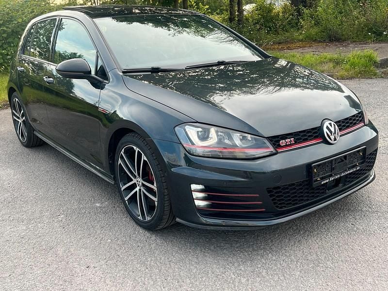 Grau Gebraucht 2017 VW Golf VII GTI Limousine | 14.990 € (Superpreis) - Bild 1/4