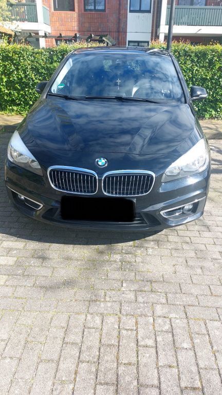 Schwarz Gebraucht 2016 BMW 225 Active Tourer Van / Kleinbus | 10.000 € (Superpreis) - Bild 1/4
