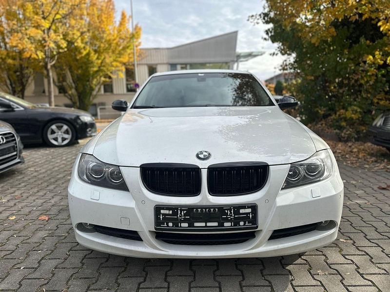 Gebraucht BMW 325 218 PS (160 kW) 2005 Weiß Kombi