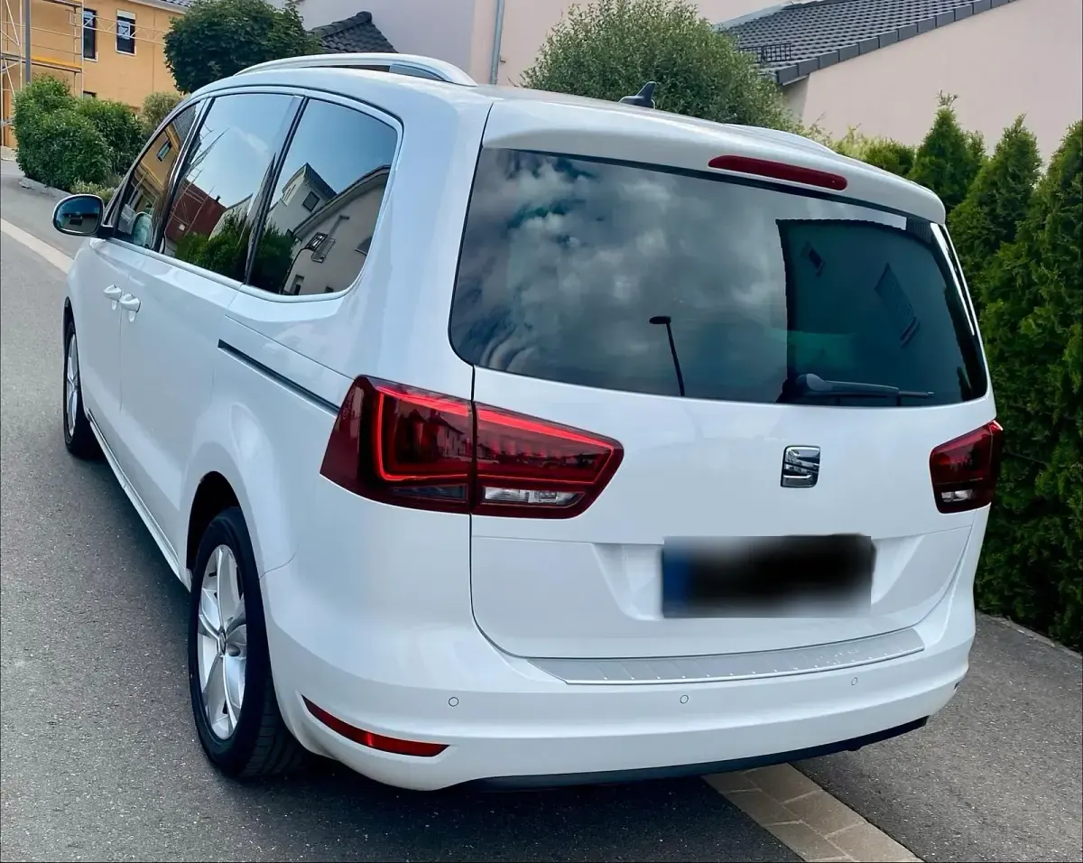 Gebraucht Seat Alhambra Crono Plus 150 PS (110 kW) 2016 Weiß Van / Kleinbus