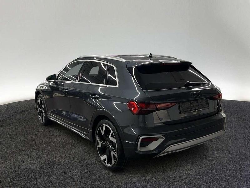 Gebraucht Audi A3 Ambiente 204 PS (150 kW) 2025 Manhattangrau metallic Limousine