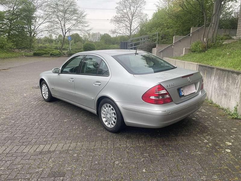Gebraucht Mercedes E320 Elegance 224 PS (164 kW) 2002 Silber Limousine