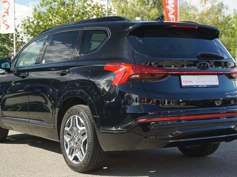 Gebraucht Hyundai Santa Fe Signature 265 PS (194 kW) 2021 Schwarz SUV